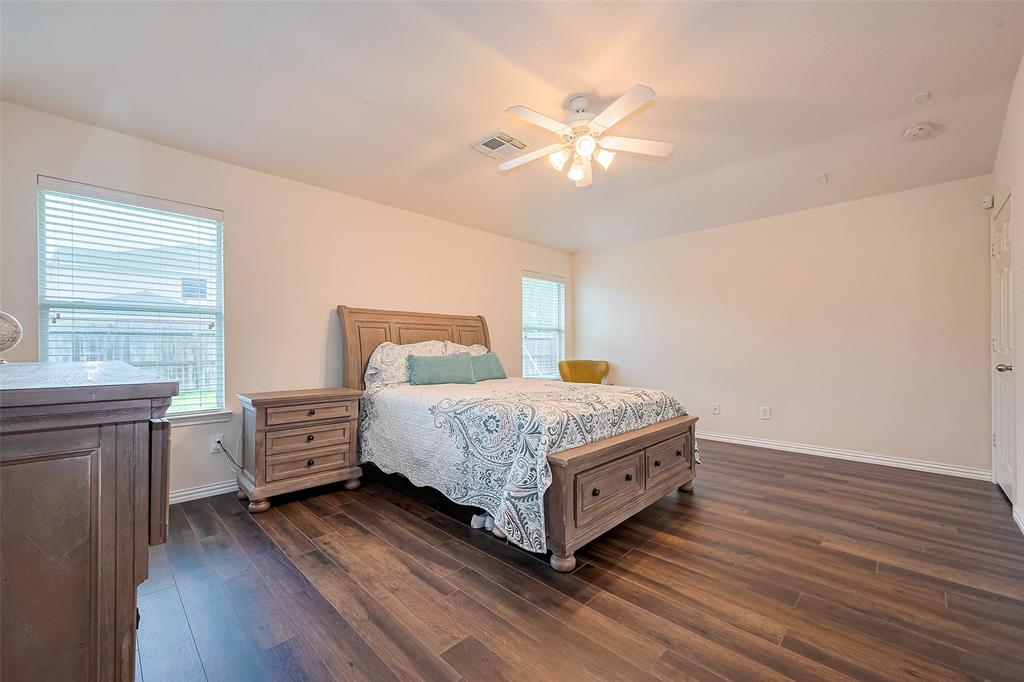 1007 Casting Springs Way, Spring, Texas image 37