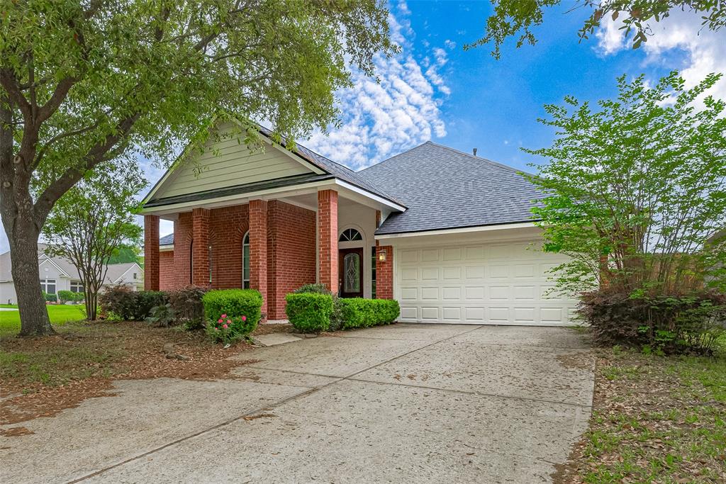 1007 Casting Springs Way, Spring, Texas image 1