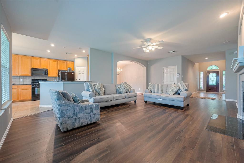 1007 Casting Springs Way, Spring, Texas image 12