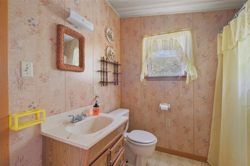 24718 Squirrel Road, New Ulm, Texas image 27