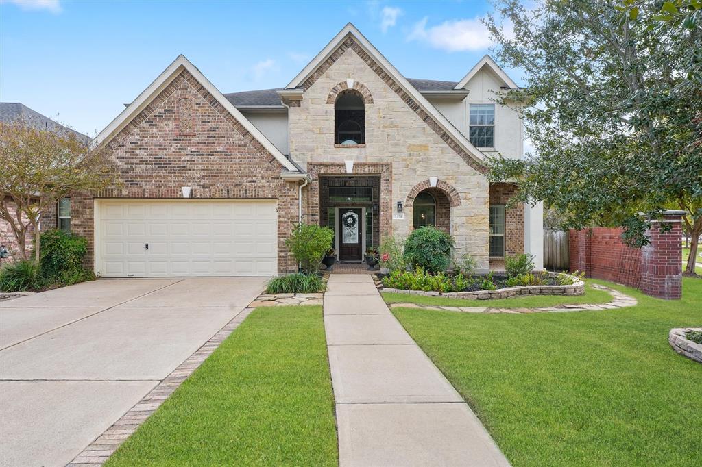 5351 Blue Mountain Lane, Sugar Land, Texas image 1