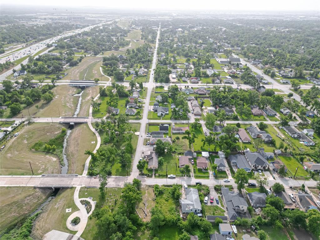 4919 Falls Street, Houston, Texas image 12