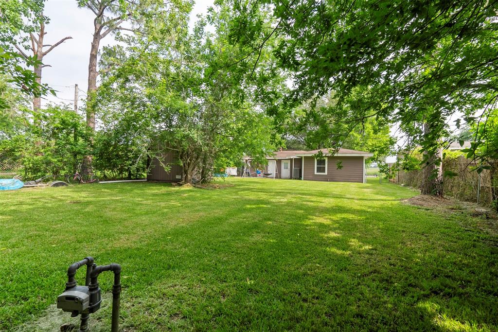 915 Temple Drive, Hitchcock, Texas image 29