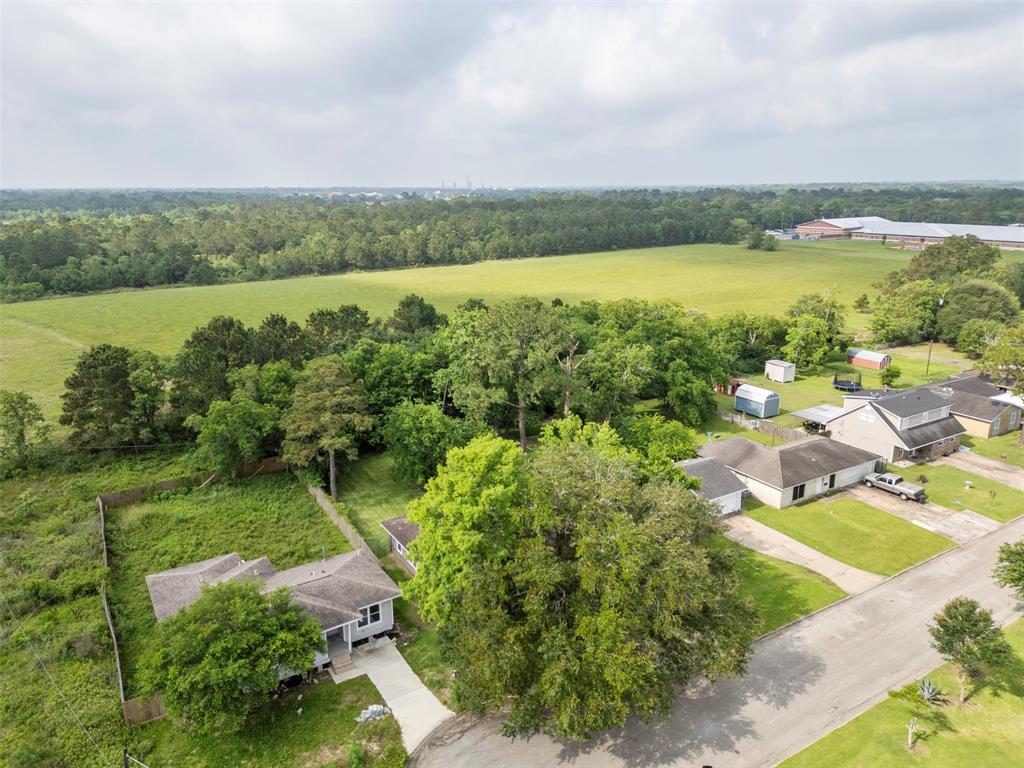 915 Temple Drive, Hitchcock, Texas image 20