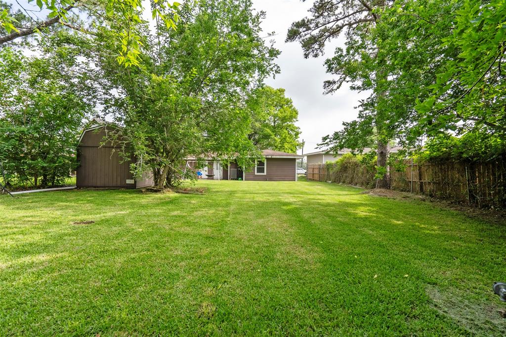 915 Temple Drive, Hitchcock, Texas image 28