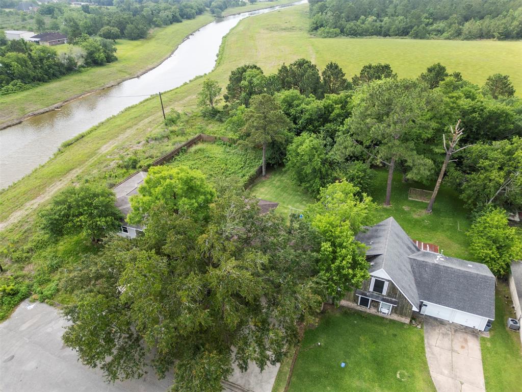 915 Temple Drive, Hitchcock, Texas image 18