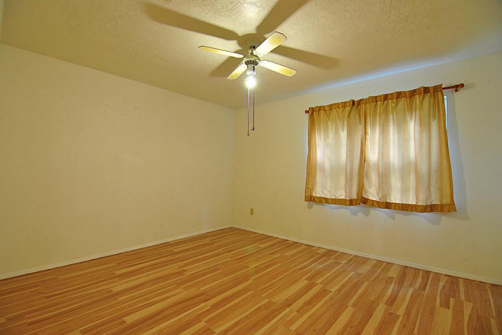 7040 Jetty Lane, Houston, Texas image 8
