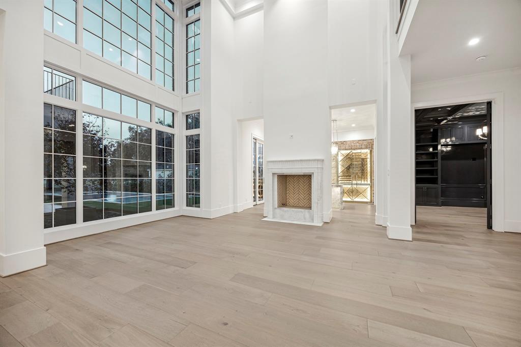 514 Shadywood Road