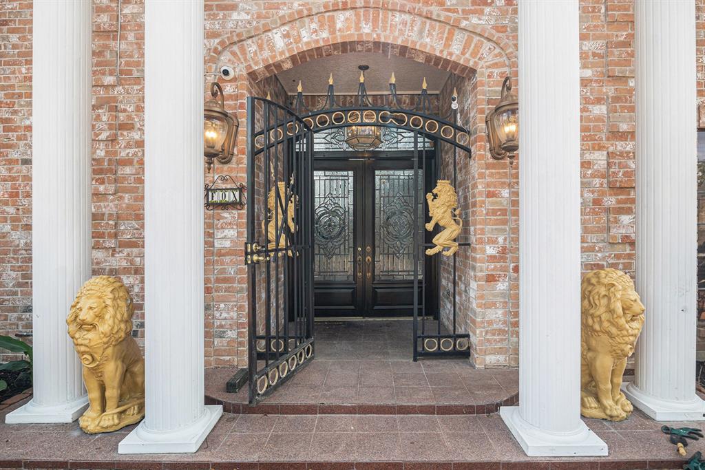 7415 Naremore Drive, Spring, Texas image 3