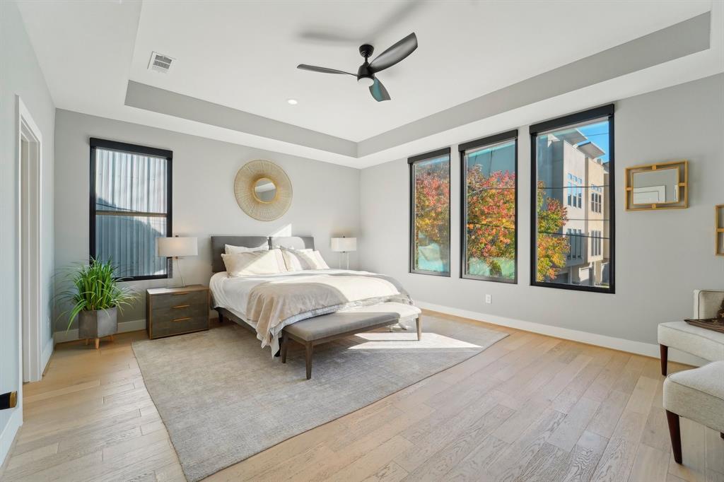 Houston, Texas 77007, United States, 3 Bedrooms Bedrooms, ,3 BathroomsBathrooms,Residential,Pending,23533