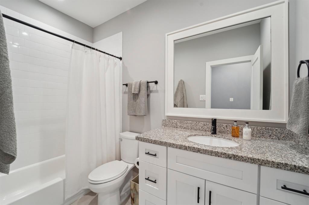 Houston, Texas 77007, United States, 3 Bedrooms Bedrooms, ,3 BathroomsBathrooms,Residential,Pending,23533