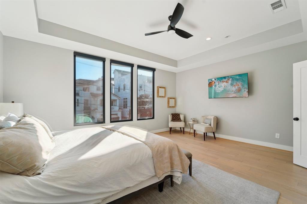 Houston, Texas 77007, United States, 3 Bedrooms Bedrooms, ,3 BathroomsBathrooms,Residential,Pending,23533