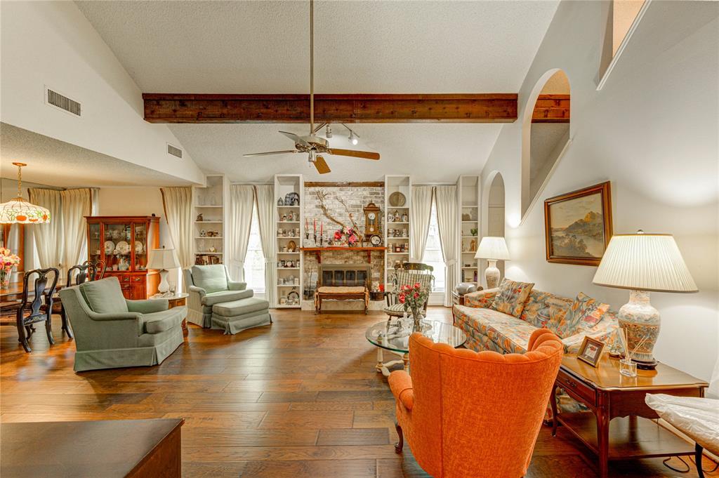 3819 Ridgeview Drive