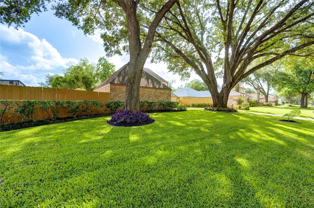 3819 Ridgeview Drive