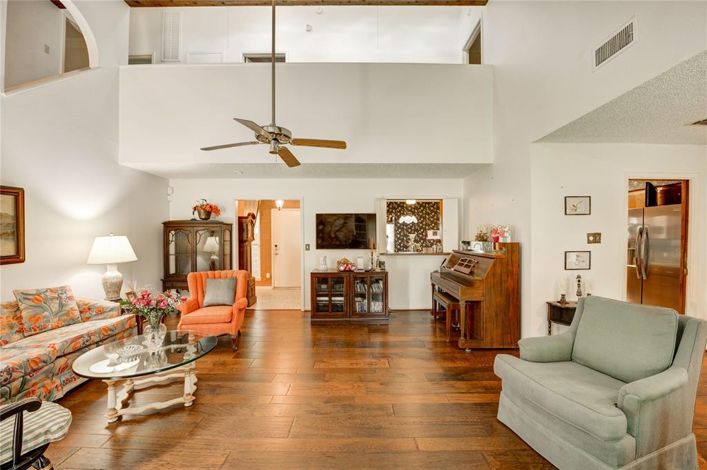 3819 Ridgeview Drive