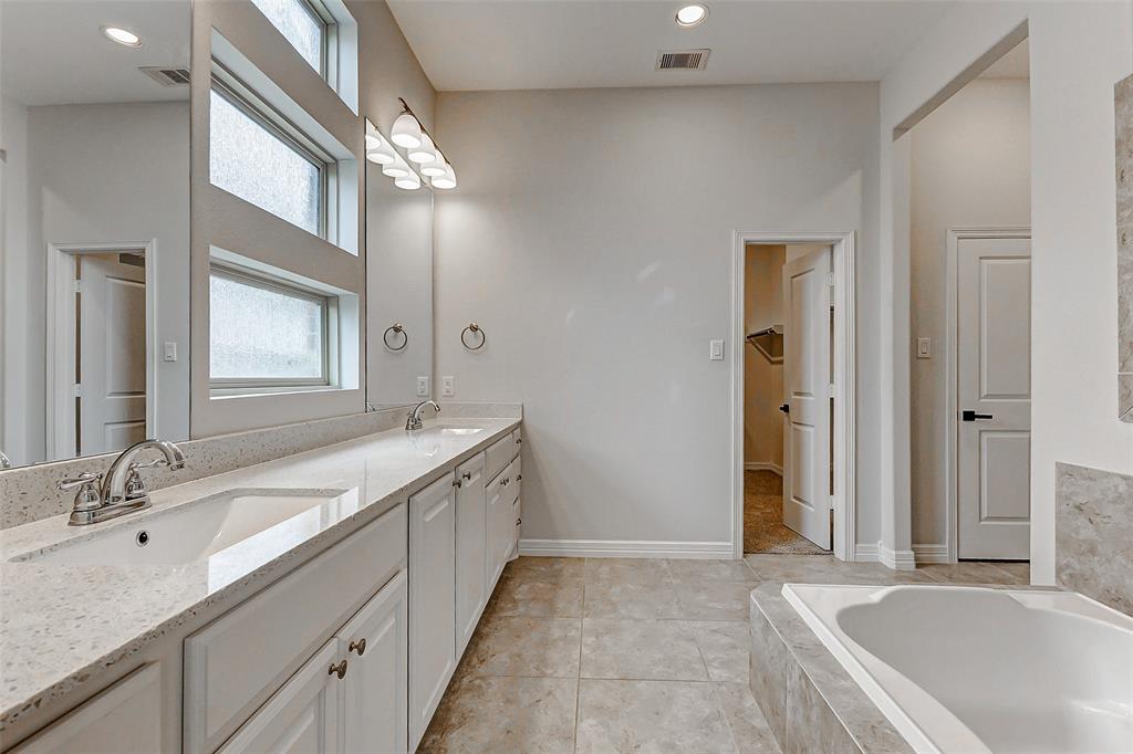 9830 Joyce Drive, Iowa Colony, Texas image 27