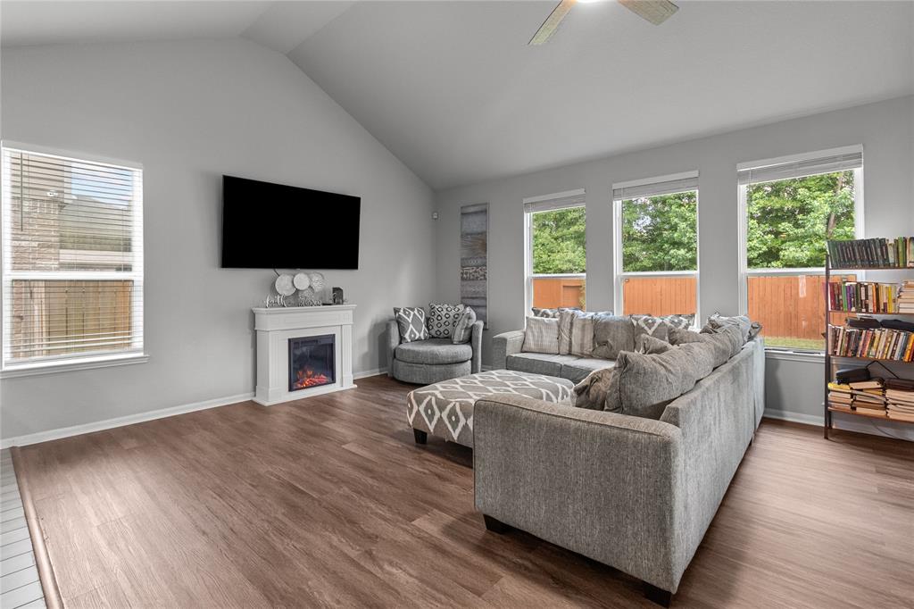 20906 Cypress Overlook Trail, Humble, Texas image 10