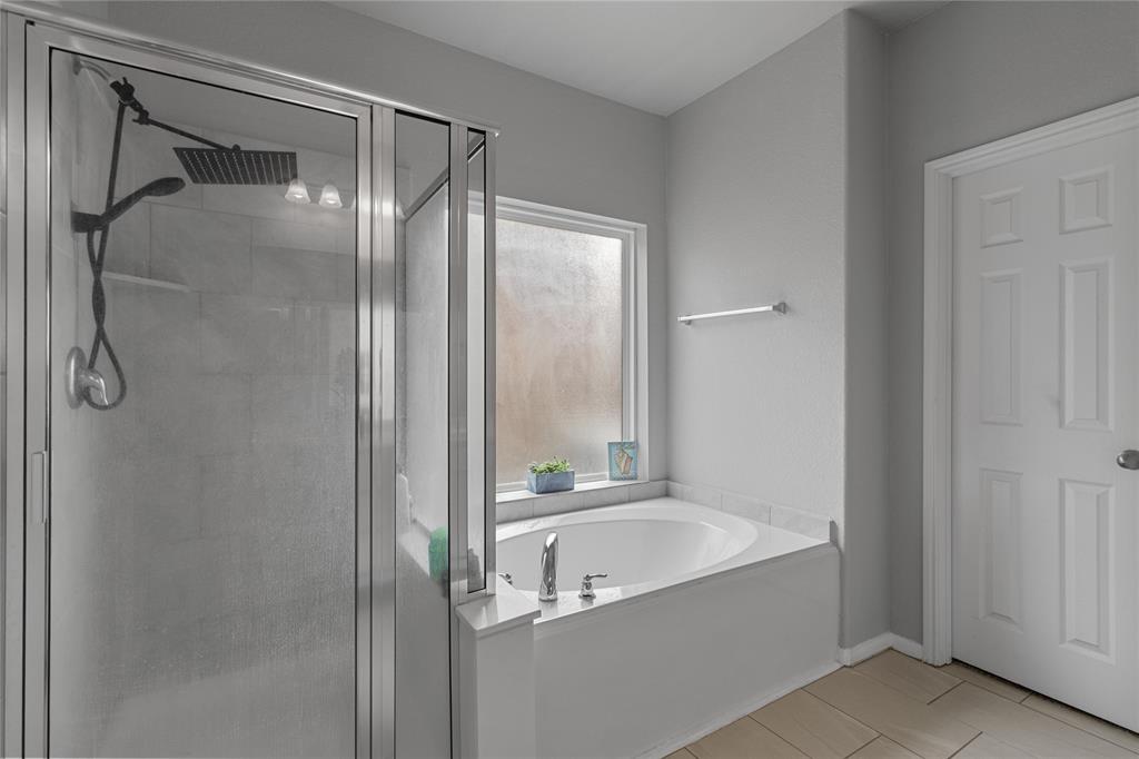 20906 Cypress Overlook Trail, Humble, Texas image 13