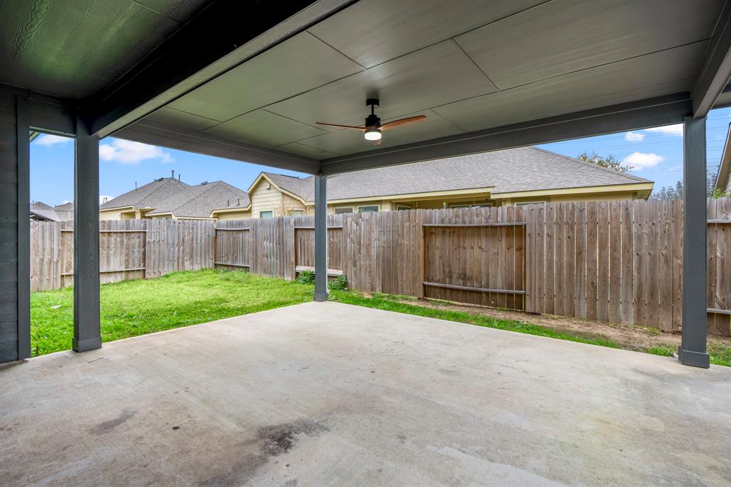 22414 Emerald Point Lane, Tomball, Texas image 38