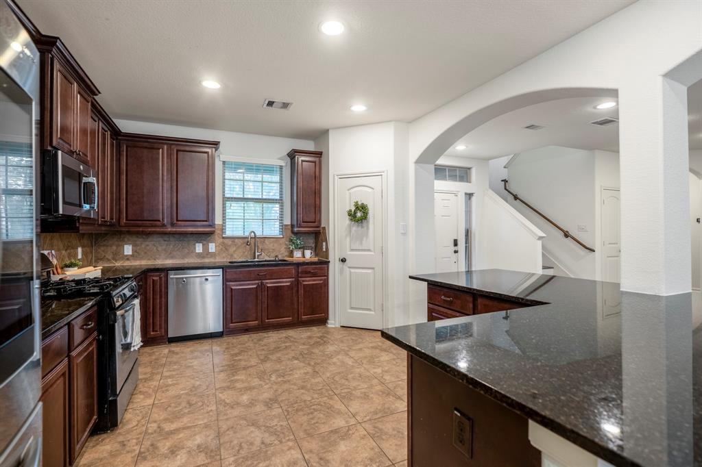 22414 Emerald Point Lane, Tomball, Texas image 8