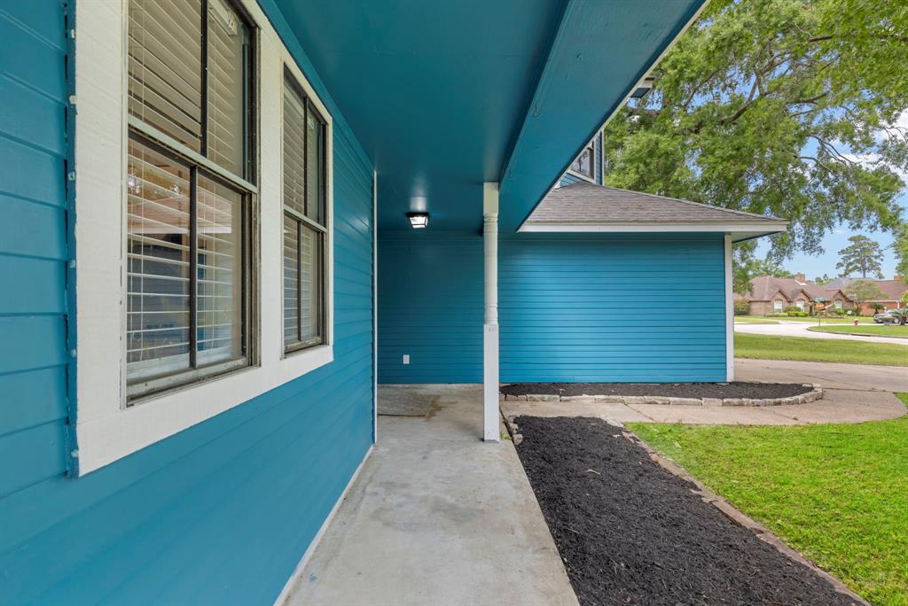 19507 Oak Center Court, Humble, Texas image 12