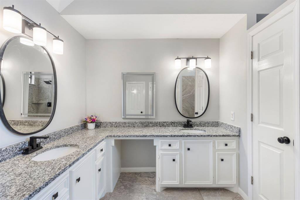 19507 Oak Center Court, Humble, Texas image 36