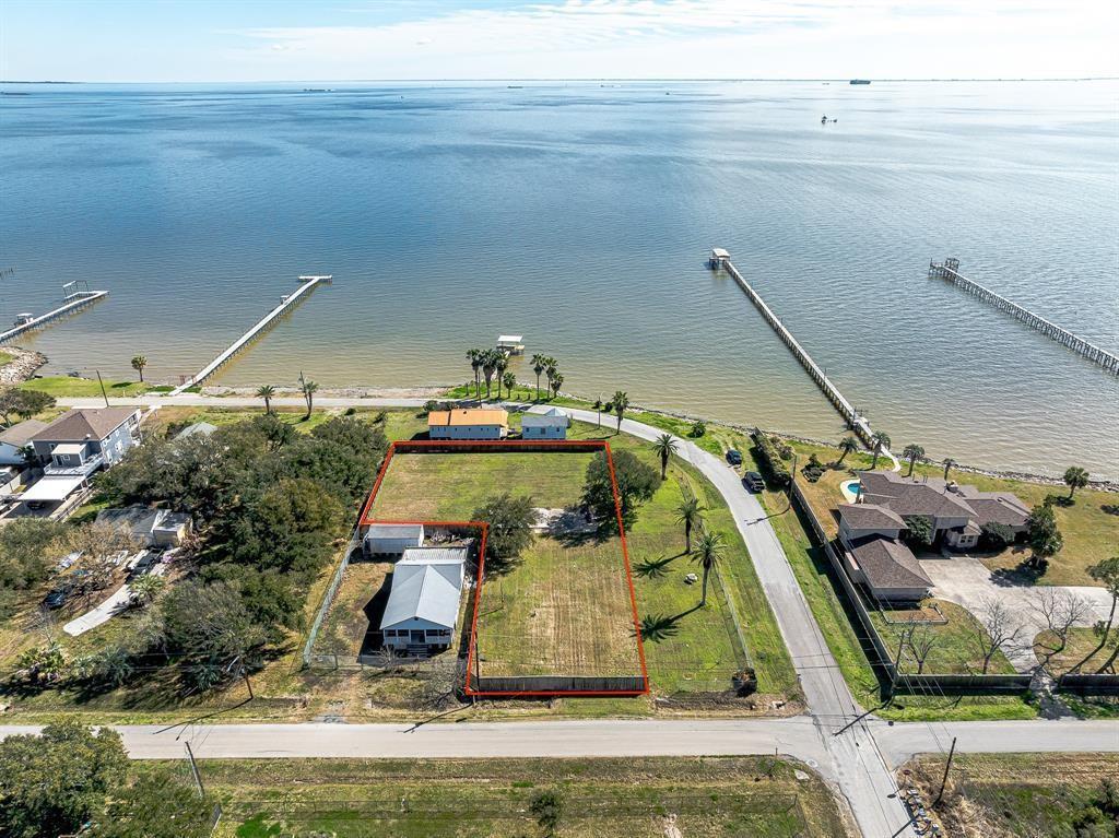 514 3rd Street, San Leon, Texas image 1