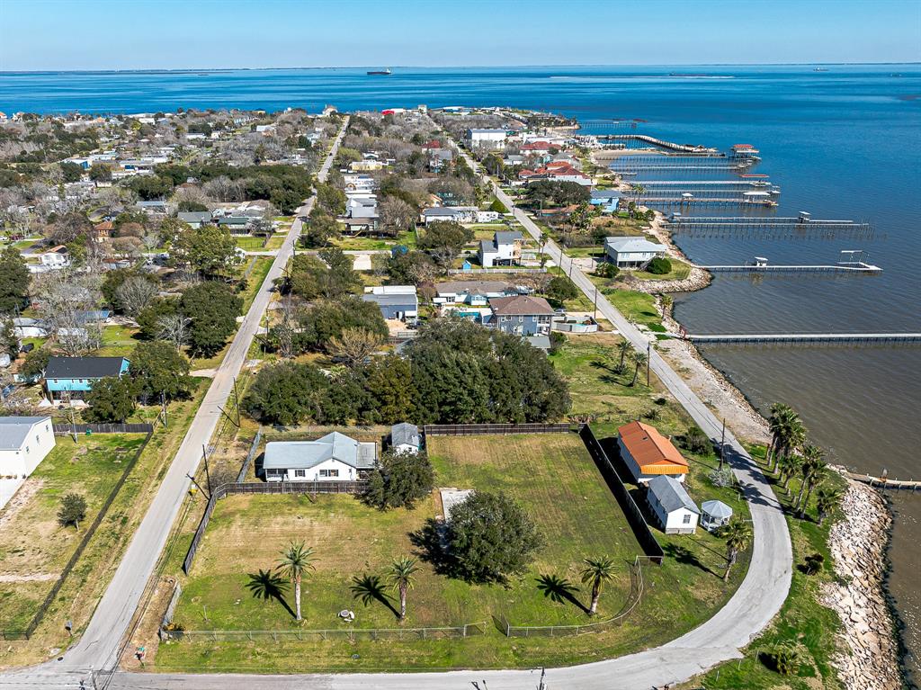 514 3rd Street, San Leon, Texas image 9