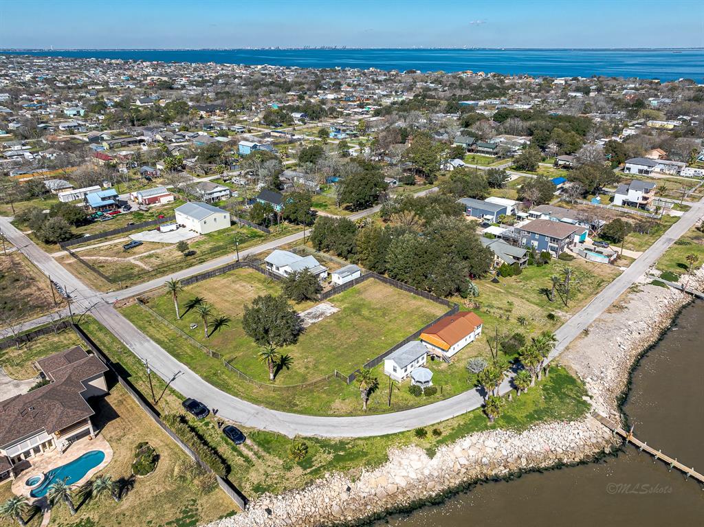 514 3rd Street, San Leon, Texas image 8