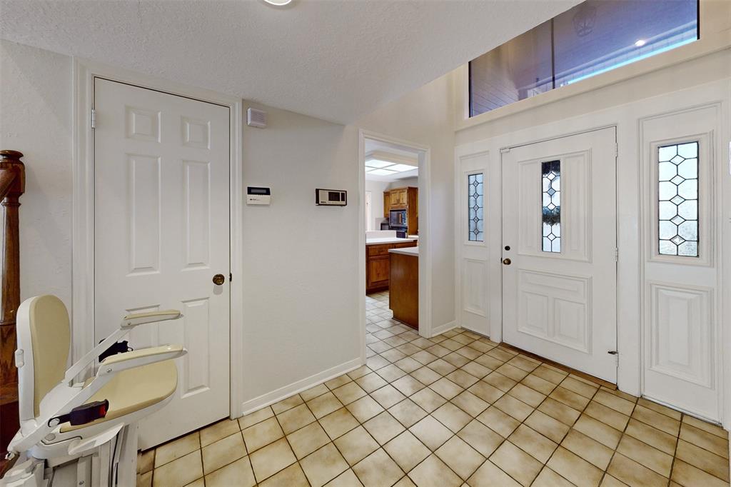 9305 Stonebridge Drive, College Station, Texas image 3