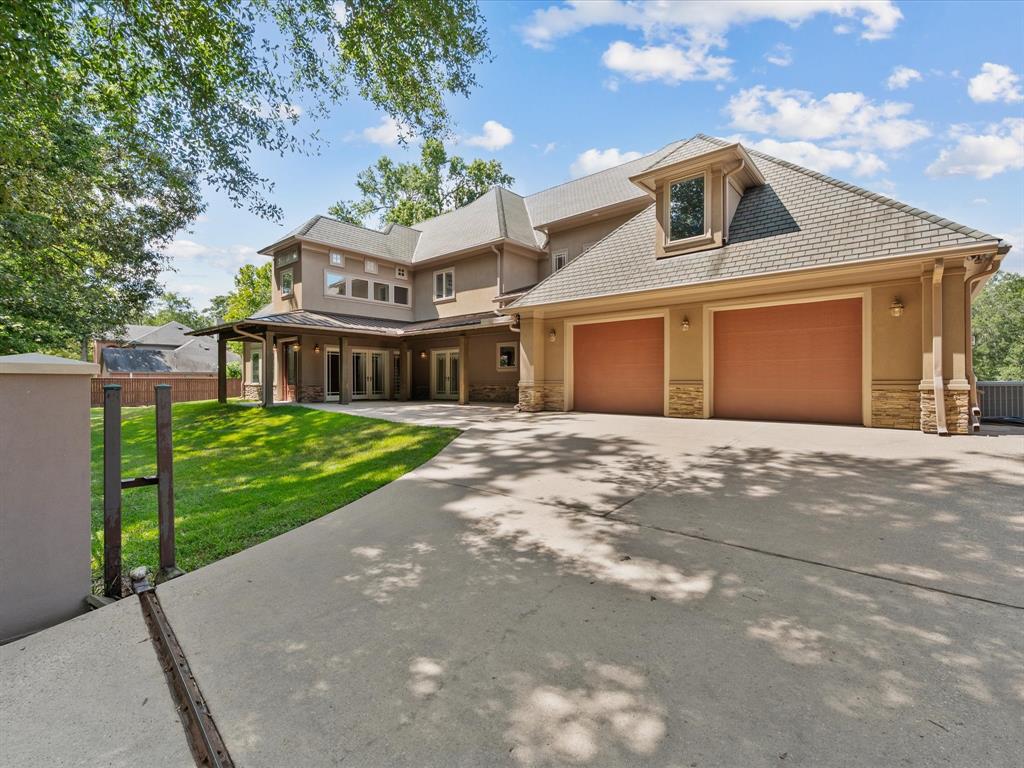 2401 Conastoga Court