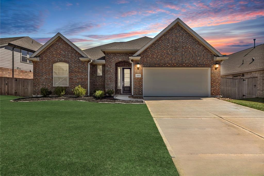 18915 Lazzaro Springs Drive, New Caney, Texas image 3