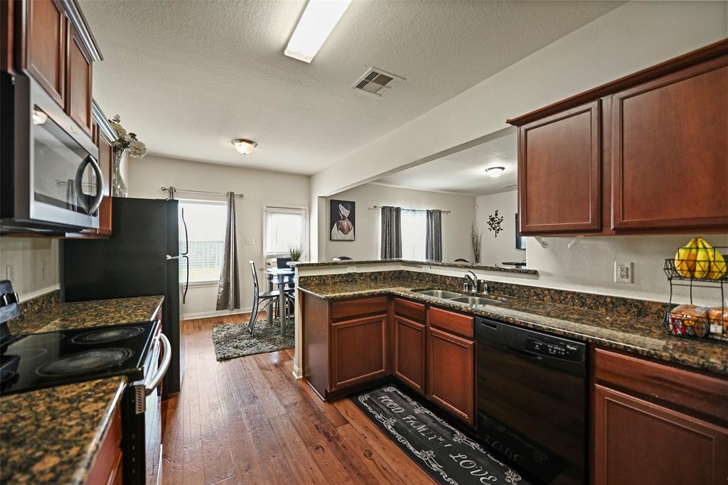 4827 Monarch Falls Lane, Richmond, Texas image 1