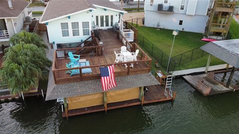 A home in Bayou Vista