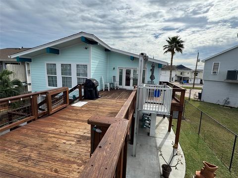 A home in Bayou Vista