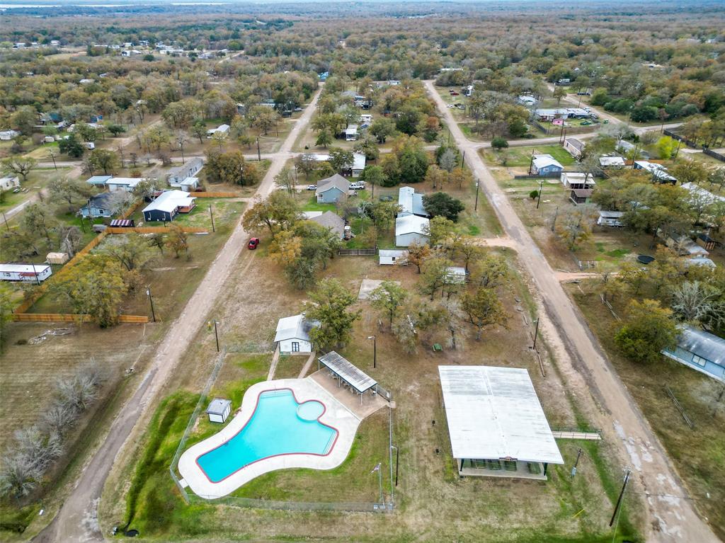 319 Shady Oak Street, Somerville, Texas image 7