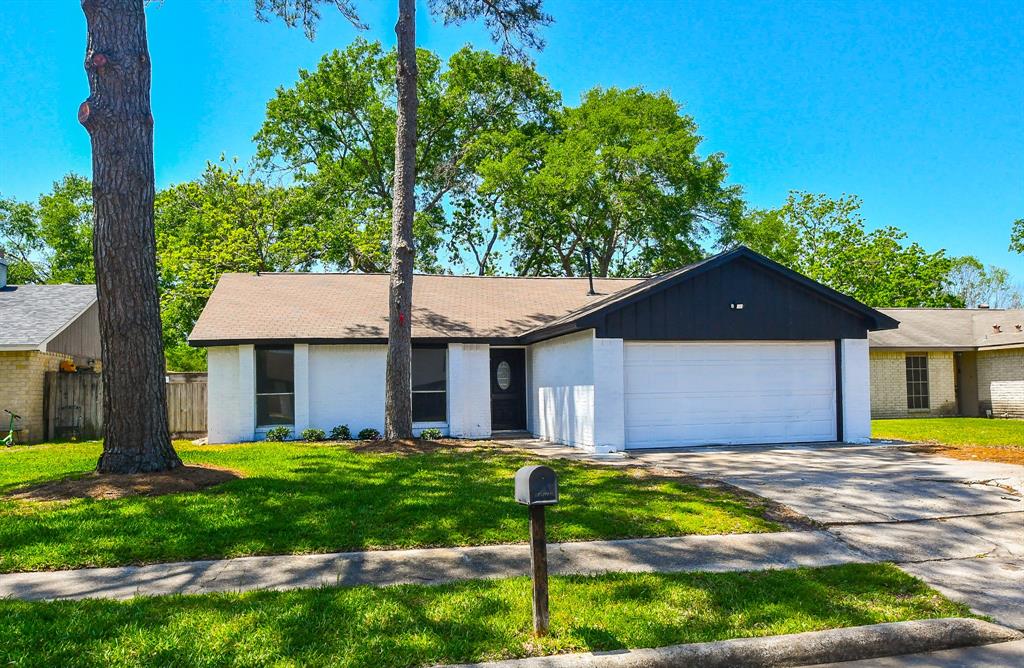 19919 Burle Oak Drive, Humble, Texas image 2