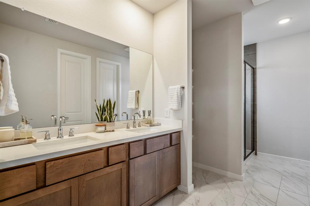 18803 Copper Breaks Park Drive, Cypress, Texas image 16