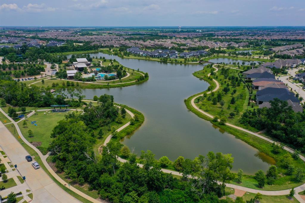 18803 Copper Breaks Park Drive, Cypress, Texas image 33