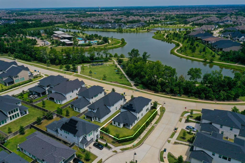 18803 Copper Breaks Park Drive, Cypress, Texas image 2