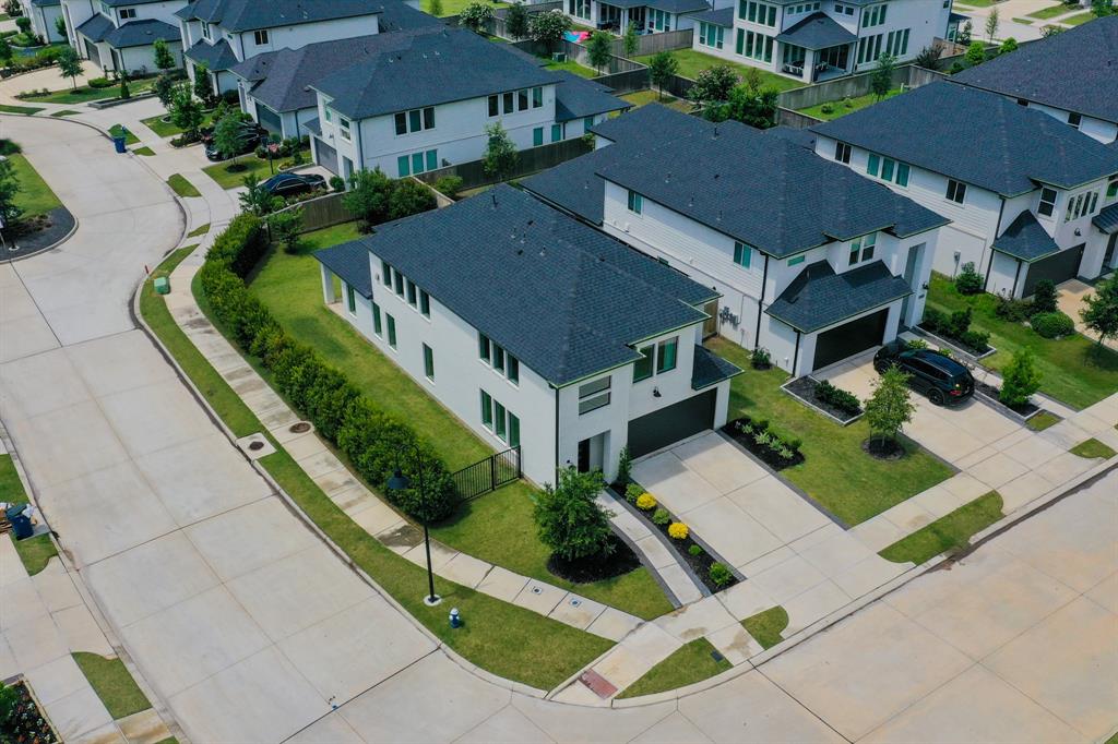 18803 Copper Breaks Park Drive, Cypress, Texas image 3