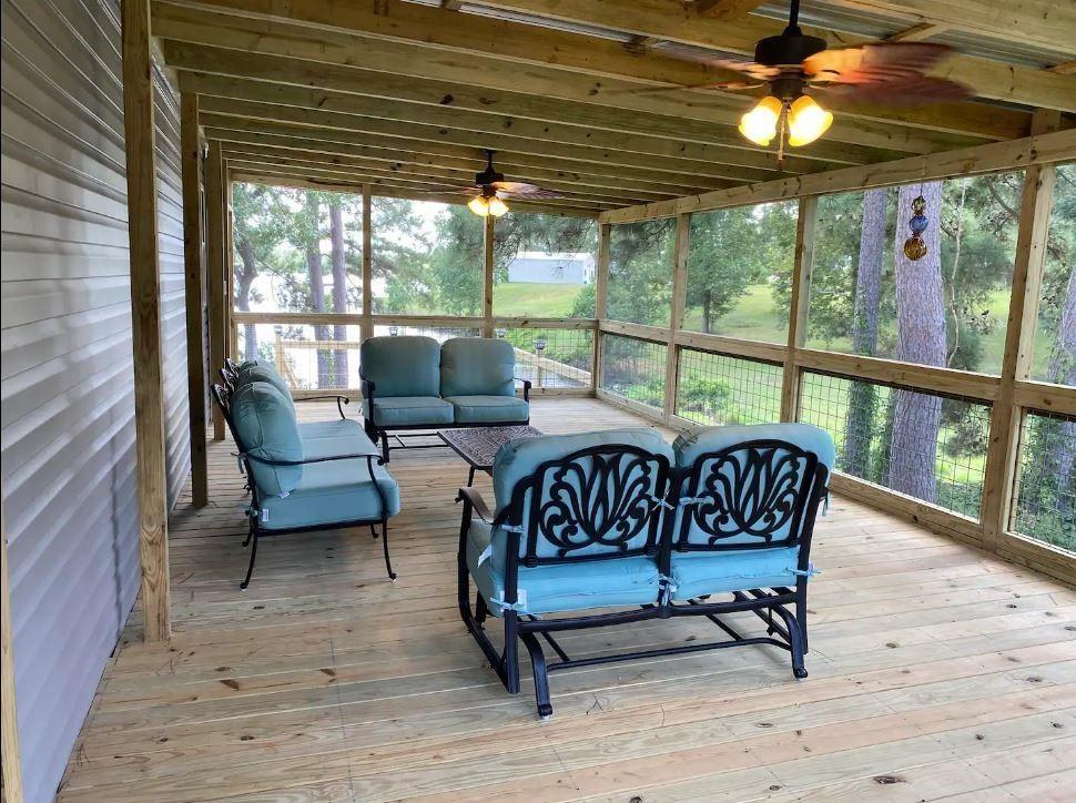 354 Seagull Lane, Onalaska, Texas image 9