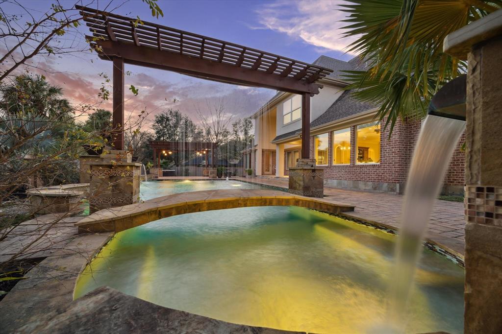 6011 Running Creek Court, Kingwood, Texas image 37