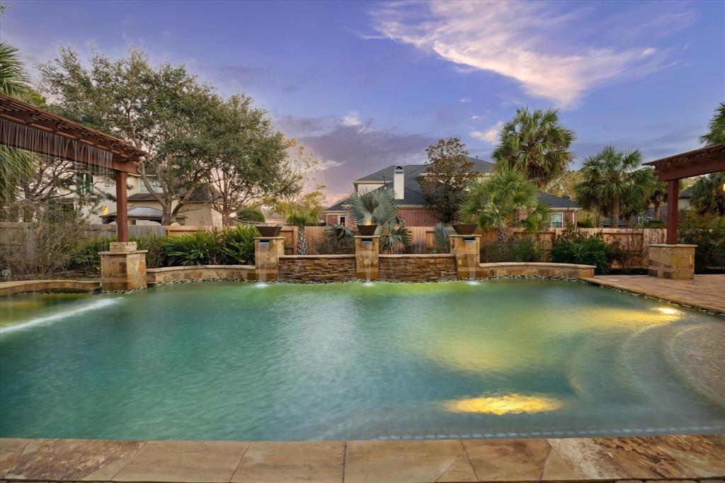 6011 Running Creek Court, Kingwood, Texas image 2