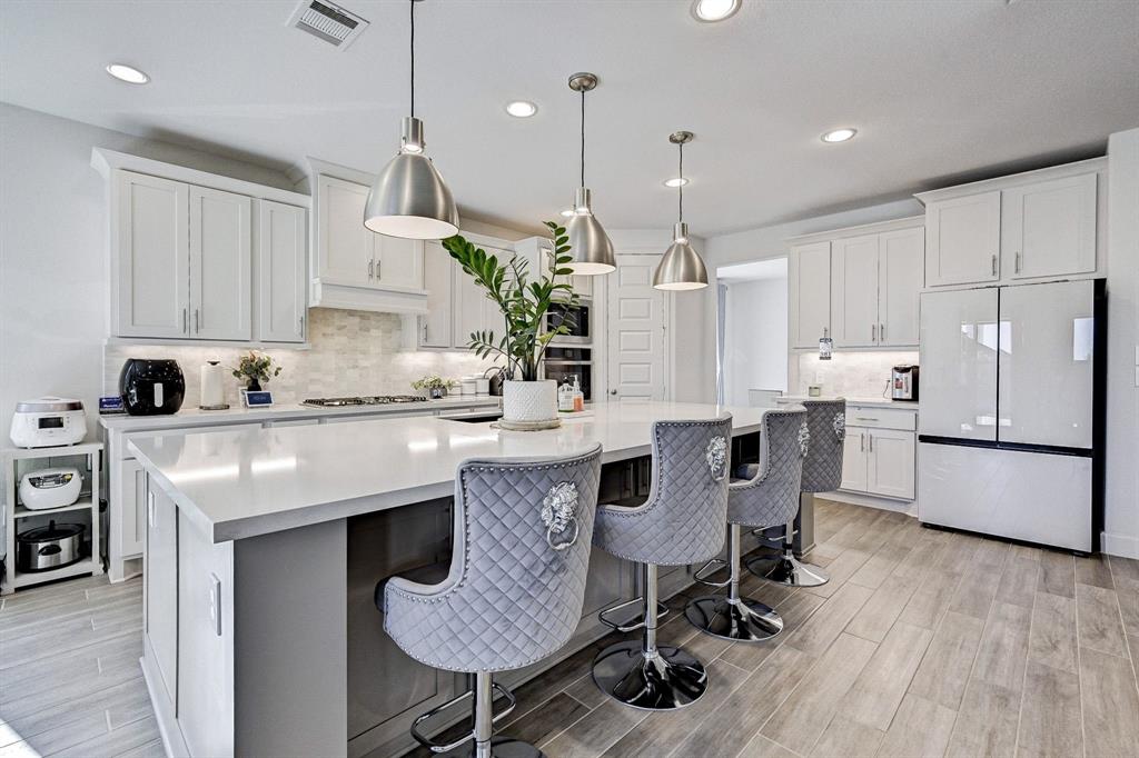 11314 Cosmopolitan Drive
