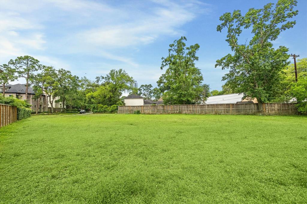 16 Hackberry Lane, Houston, Texas image 6