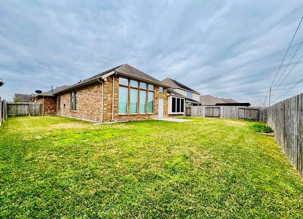 9615 Harmony Lake Lane, Richmond, Texas image 14