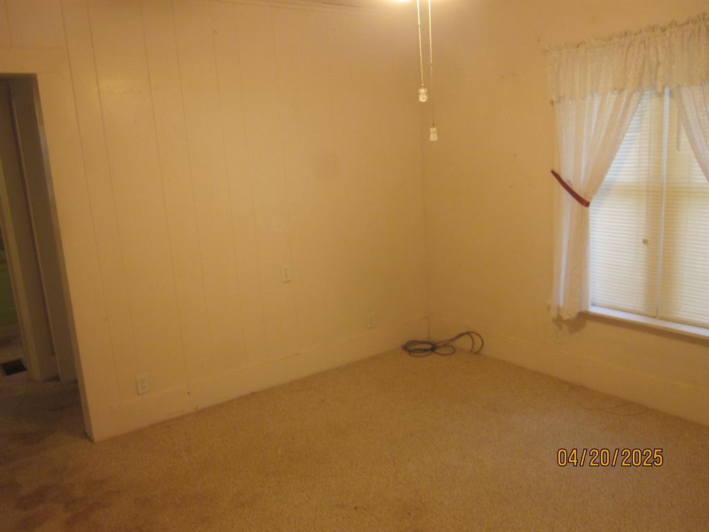 406 Avenue G, Childress, Texas image 2