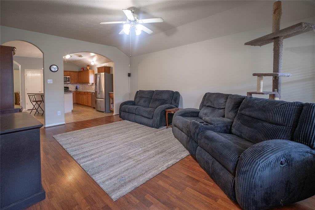 5005 Willow Point Drive, Conroe, Texas image 5
