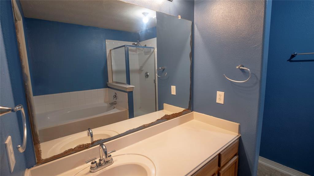 5005 Willow Point Drive, Conroe, Texas image 14